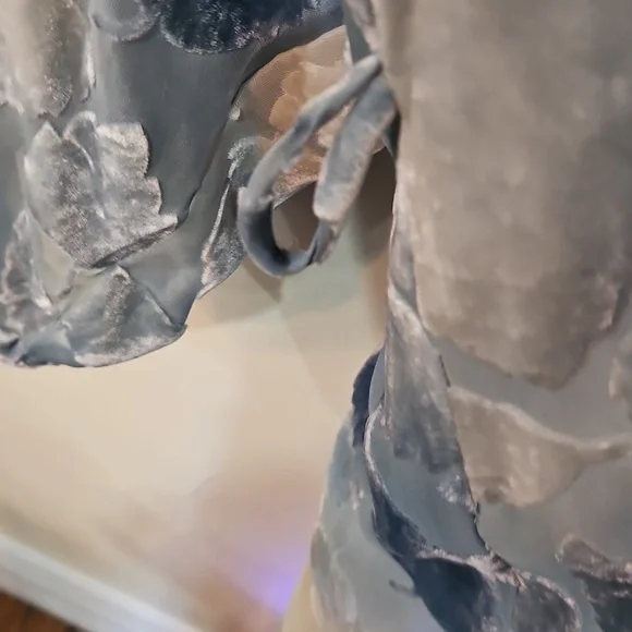 NWT NATORI BLUE FALLING LEAVES LONG VELVET BURNOUT SILK‎  KIMONO - Picture 9 of 13